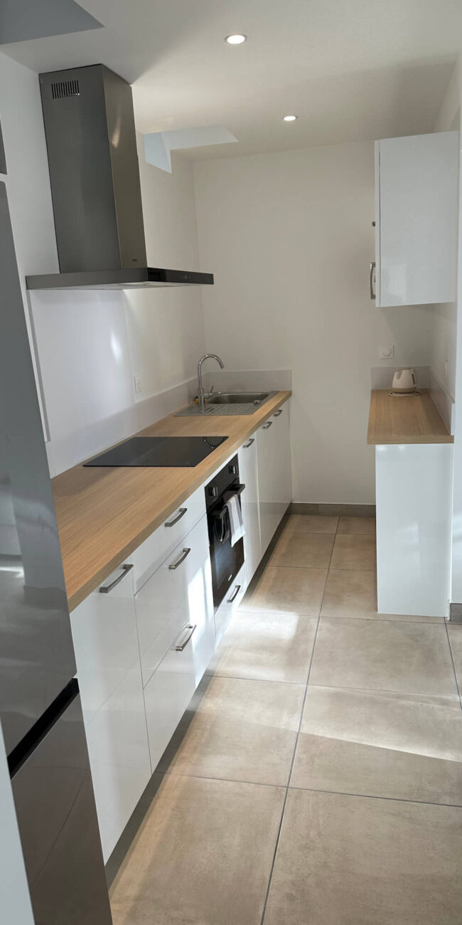 Cuisine 3 eme photo - Appartement RDC - Résidence Leucate Plage
