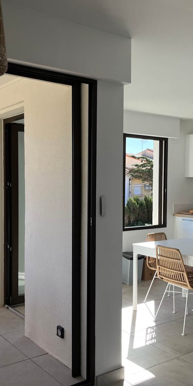 Salon et terrasse - Appartement 1er étage - Résidence Leucate Plage